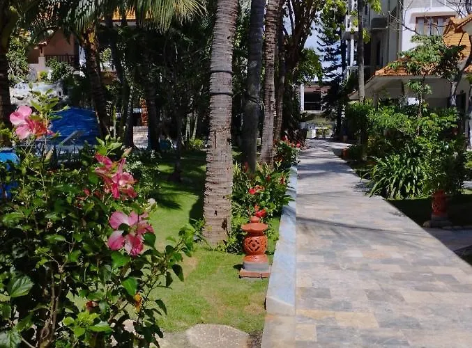 Khách sạn Ravenala Muine